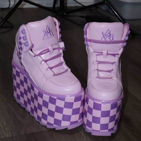 YRU Shoes - PINK/LAVENDER QOZMO CHECKERPLATFORM SNEAKERS womens 5